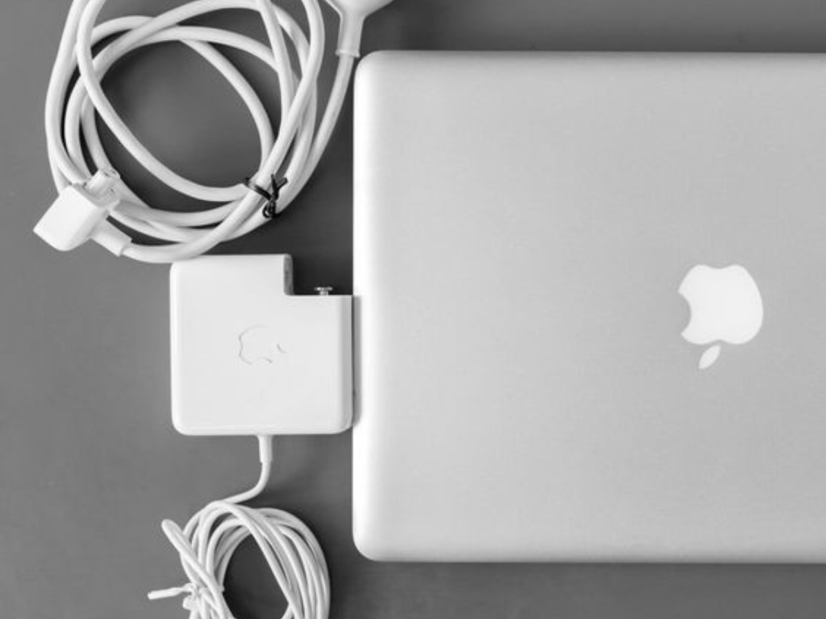 Fast charge your MacBook Air or MacBook Pro